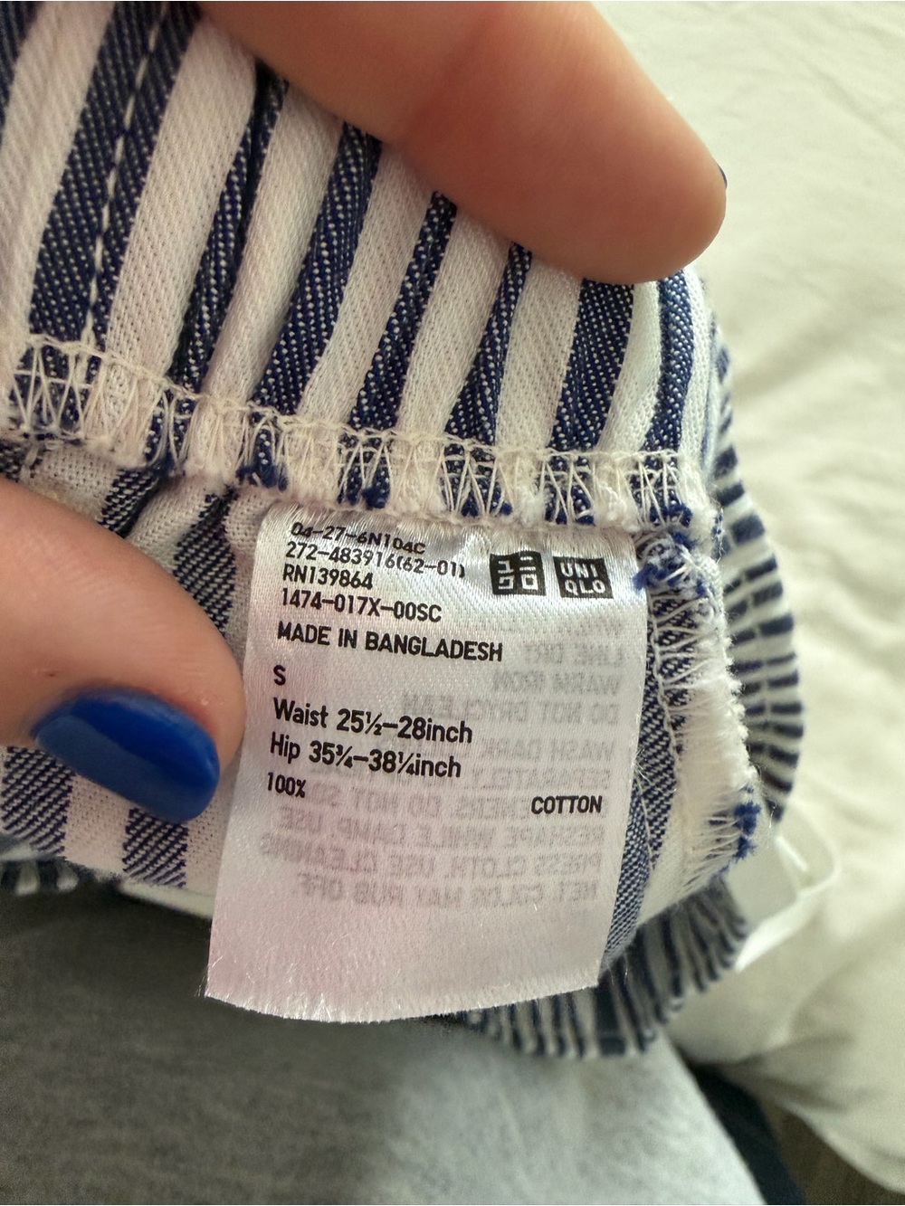 Uniqlo Women’s Cotton Easy Shorts in Blue Stripe - Picture 9 of 12